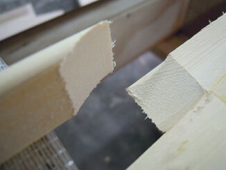 I separated all bottom strips - Working from their ends to the middle made it easy to cut them to the correct lenght